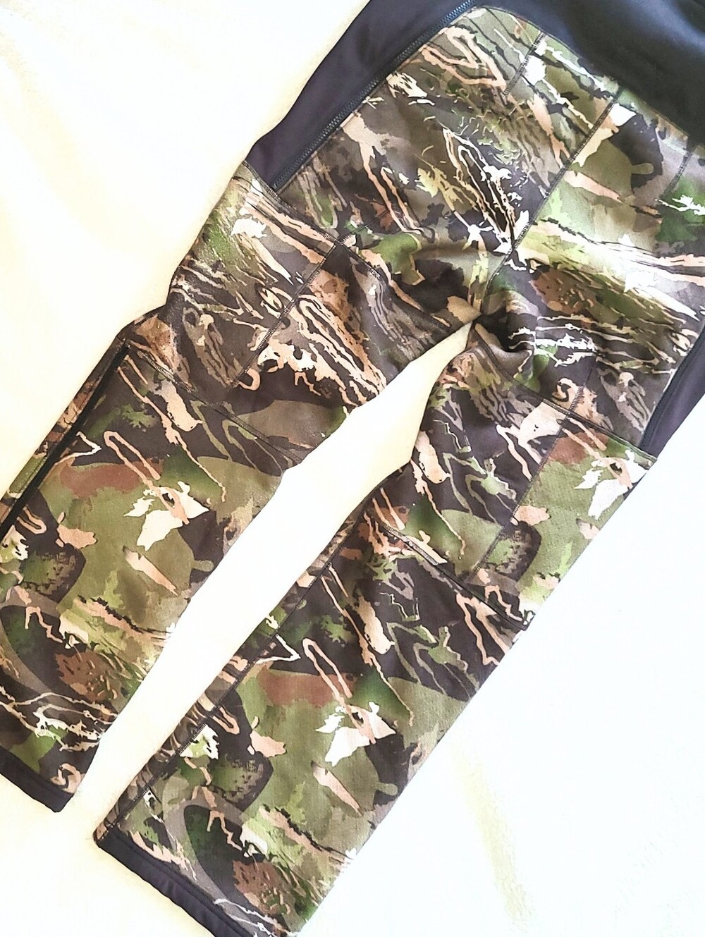 NWOT Women's Under Armour Realtree Camo Insulated Fleece Hunting Bibs Large - Picture 11 of 15